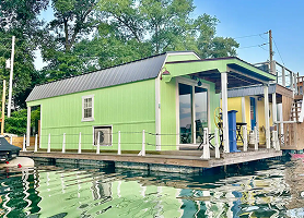 A family-friendly day at the marina